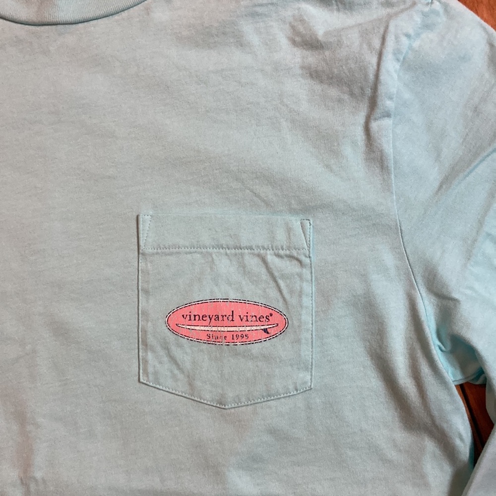 NWOT! Mens Vineyard Vines light green long sleeved t-shirt - Picture 2 of 6